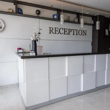 Polina بيت ضيافة