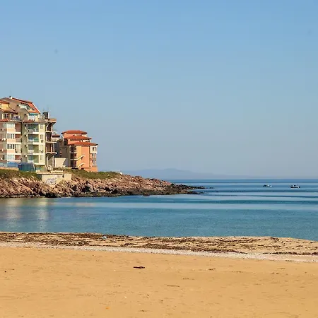 בית הארחה Polina